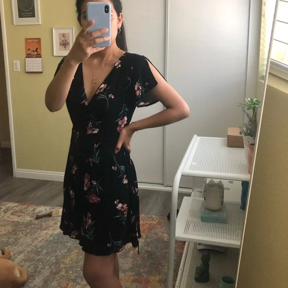 Lulus black mini dress with flowers - Picture 8 of 8